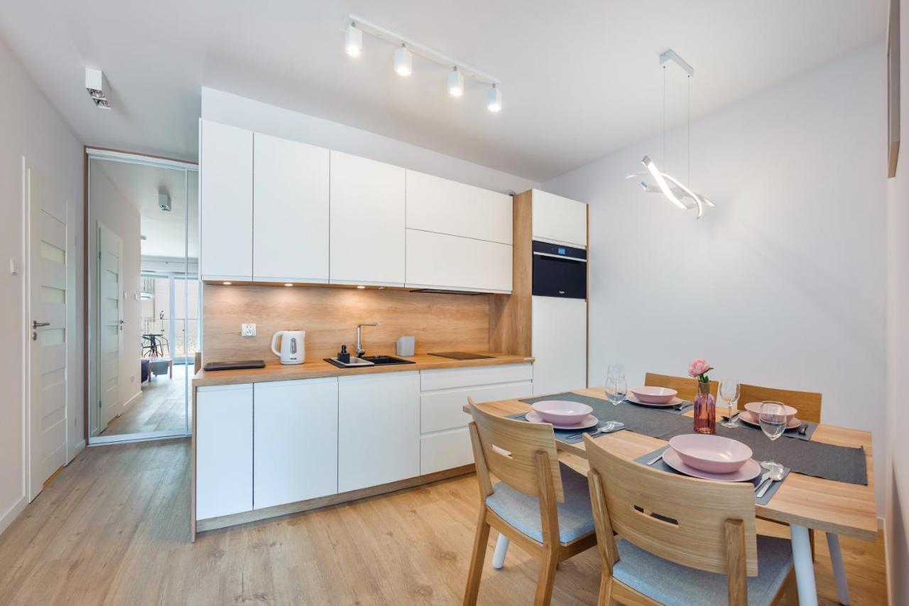Apartamenty Sun & Snow Nadmorskie Tarasy Z Basenem Колобжег Экстерьер фото